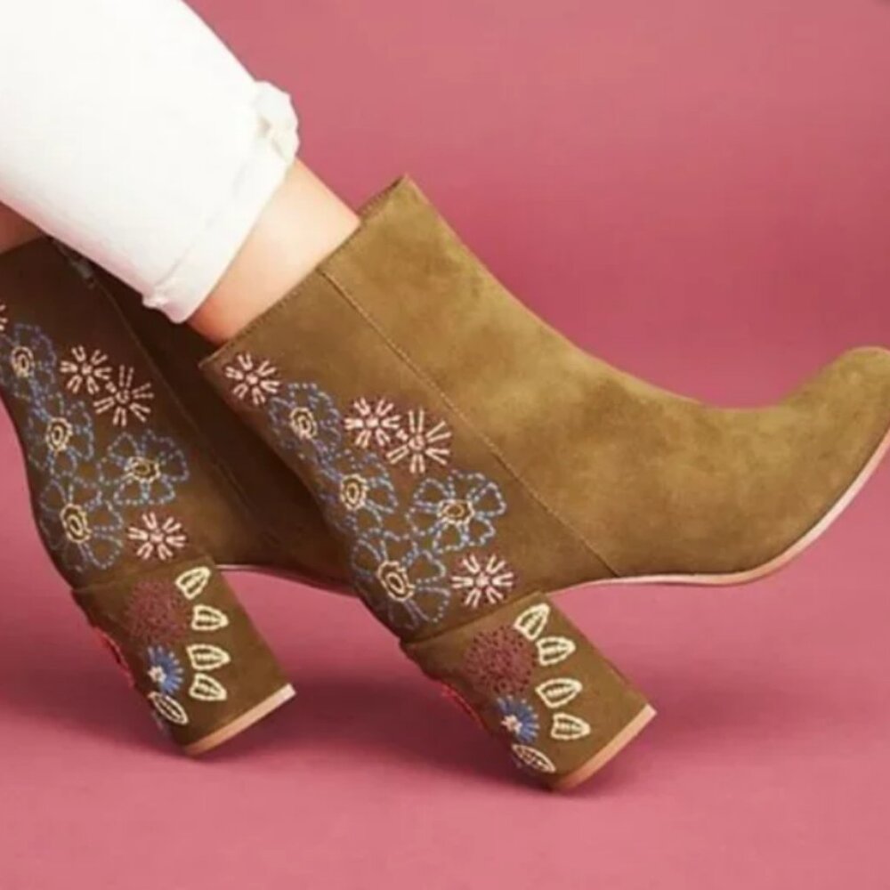Anthropologie Bettye Muller Olive  Embroidered Suede Block Heel Boot- sz 6M